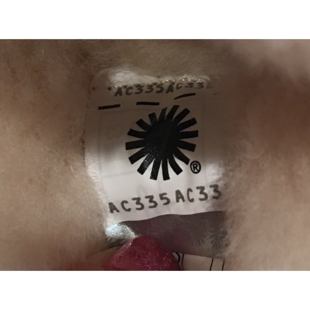 ✅ UGG Aira Gray Slippers - Picture 8 of 8